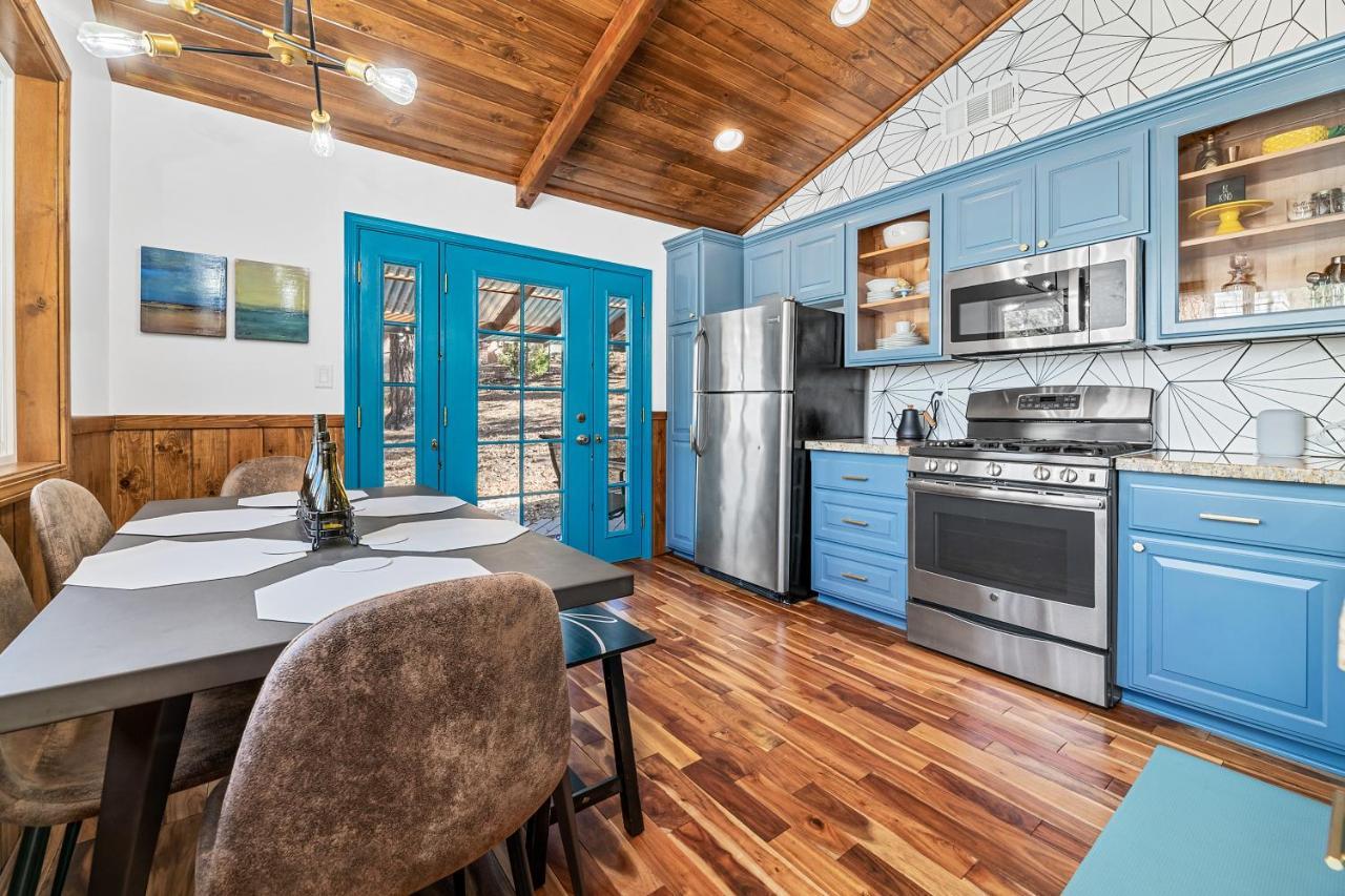 Yellow Pine Lodge - Charming Cottage Style Cabin With Peak-A-Boo Lake And Mountain Views Big Bear Lake Buitenkant foto